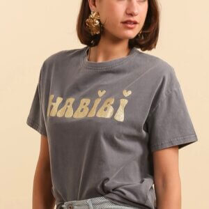 Tee-shirt HABIBI or/noir délavé