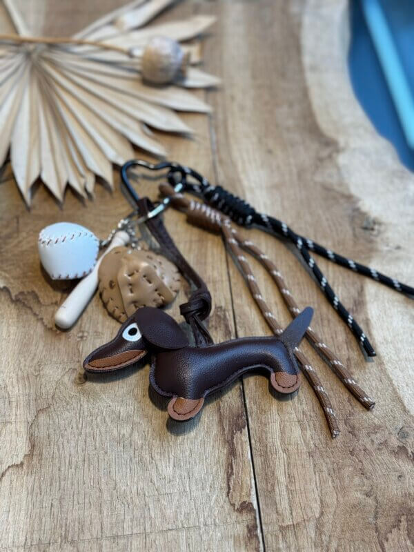Porte clef teckel noir